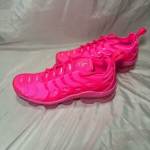 Pink Nike Air Max Plus Sneakers